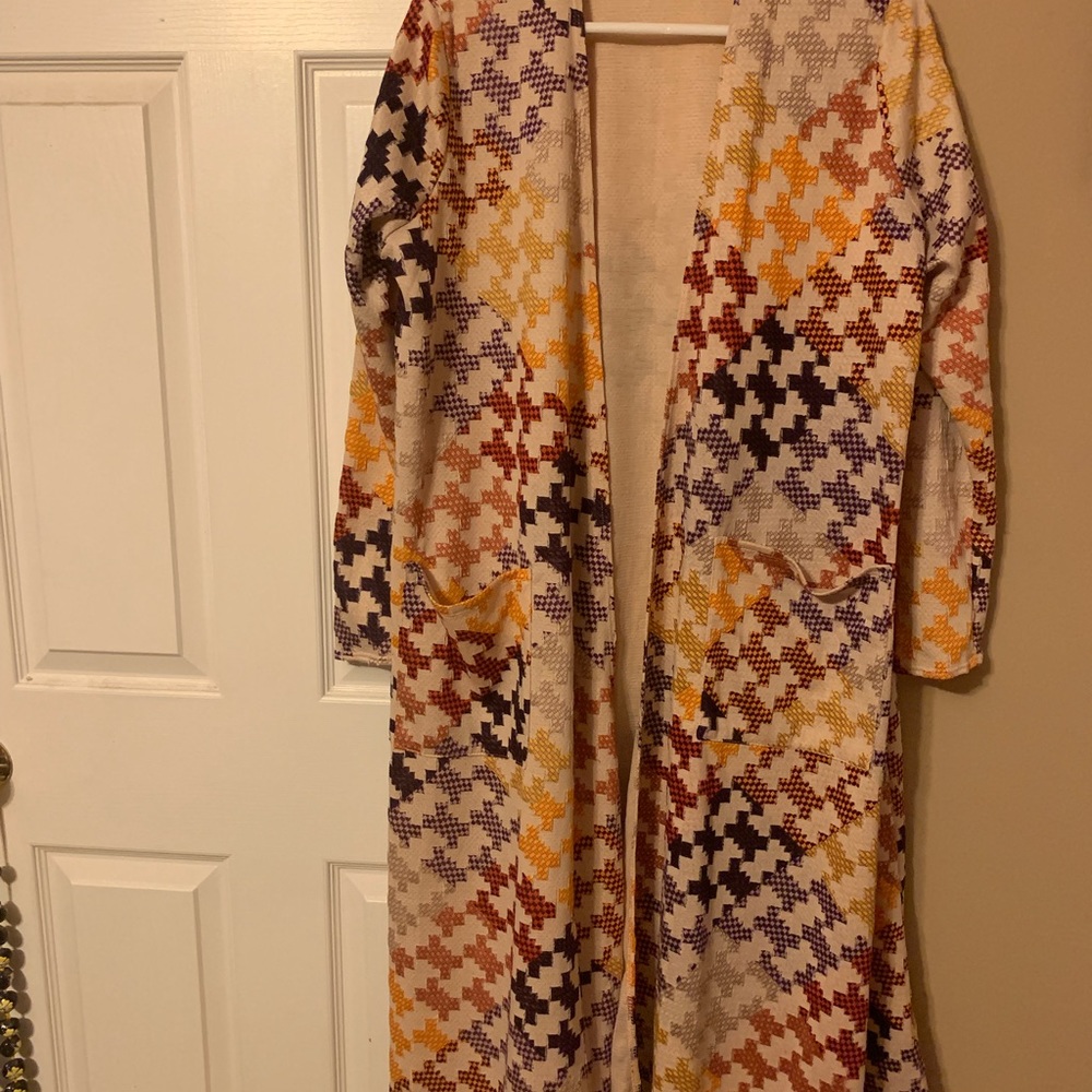 NWT LuLaRoe L Sarah!  Quilt pattern! Beautiful!